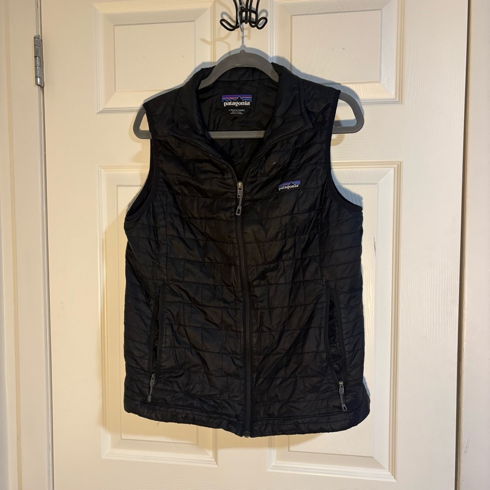 Patagonia Women's Black Insulated Vest